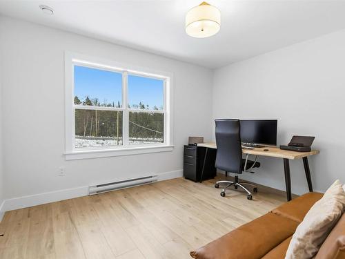 206 Perrin Drive, Fall River, NS 