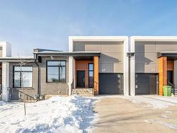 47 Helen Creighton Court  Bedford, NS B4B 0Z6