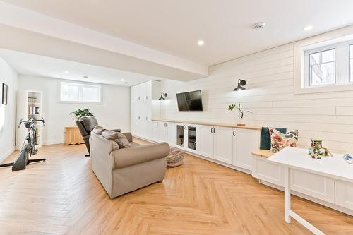 Family room - 6 Rue Armand, Compton, QC - Indoor