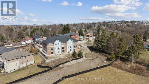 You don't want to miss this! - 15 Ravenscraig Place, Innisfil, ON - Outdoor With View