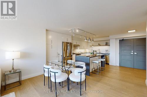 502 - 188 Spadina Avenue, Toronto, ON - Indoor Photo Showing Dining Room