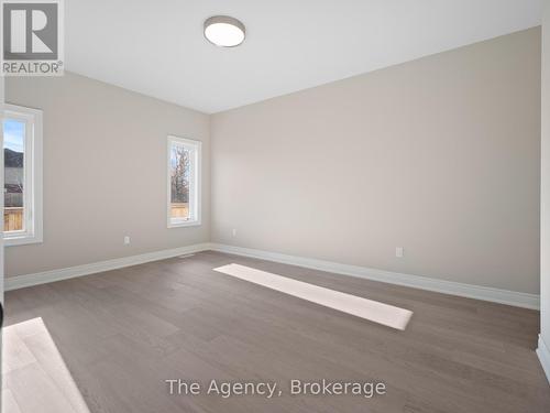 26 Austin Drive, Welland (West Welland), ON - Indoor Photo Showing Other Room