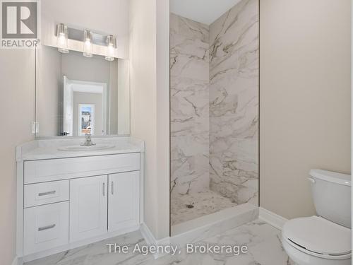 26 Austin Drive, Welland (West Welland), ON - Indoor Photo Showing Bathroom