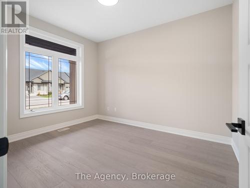 26 Austin Drive, Welland (West Welland), ON - Indoor Photo Showing Other Room