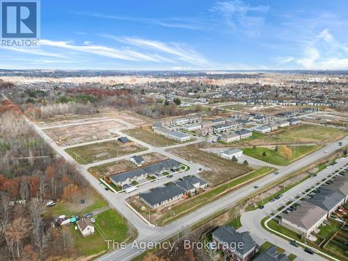 26 Austin Drive, Welland (West Welland), ON - Outdoor With View