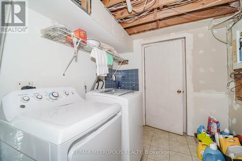 63 Echo Ridge Crescent, Vaughan, ON - Indoor Photo Showing Laundry Room