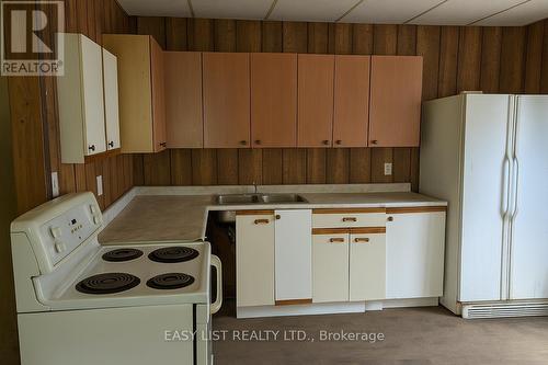 3783 Campbell Road, Severn, ON - Indoor Photo Showing Kitchen With Double Sink