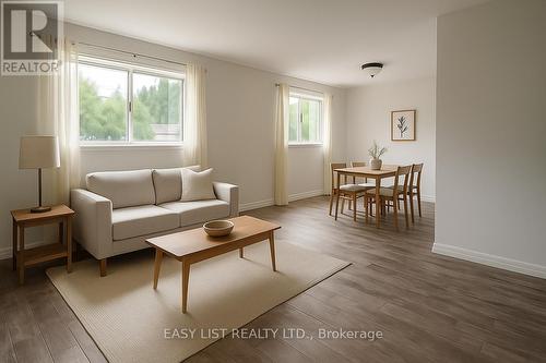 3783 Campbell Road, Severn, ON - Indoor Photo Showing Living Room