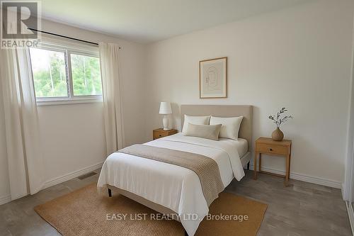 3783 Campbell Road, Severn, ON - Indoor Photo Showing Bedroom