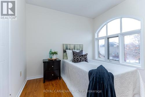 32 - 49 Goldenlight Circle, Brampton, ON - Indoor Photo Showing Bedroom
