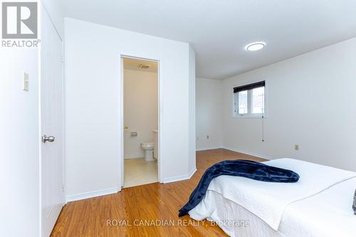 32 - 49 Goldenlight Circle, Brampton, ON - Indoor Photo Showing Bedroom