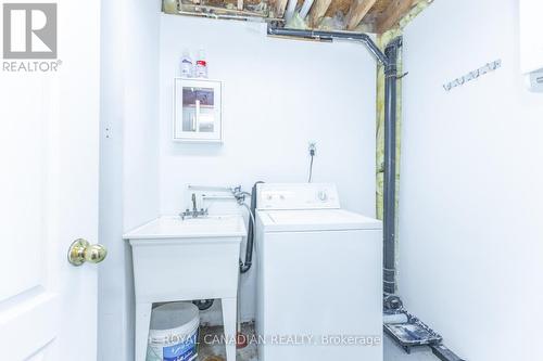 32 - 49 Goldenlight Circle, Brampton, ON -  Photo Showing Laundry Room