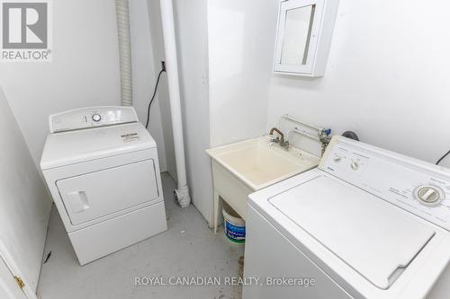 32 - 49 Goldenlight Circle, Brampton, ON - Indoor Photo Showing Laundry Room
