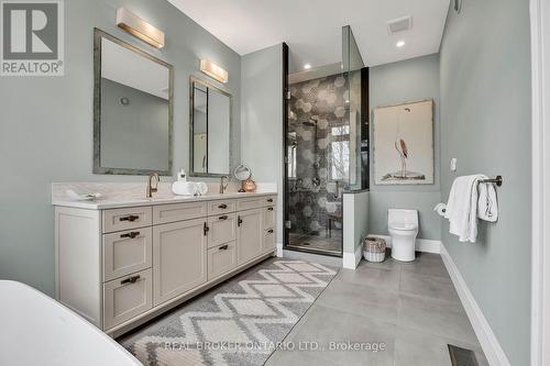44 Pioneer Ridge Drive, Kitchener, ON - Indoor Photo Showing Bathroom