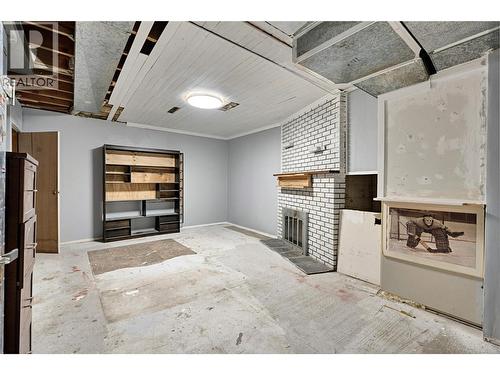 4010 Dodds Road, Armstrong, BC - Indoor With Fireplace