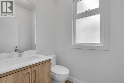 Photos may be of a similar home in the community - 5300 Main Street Unit# 121, Kelowna, BC - Indoor Photo Showing Bathroom