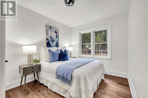 877 Kingsway Drive, Burlington (Lasalle), ON - Indoor Photo Showing Bedroom