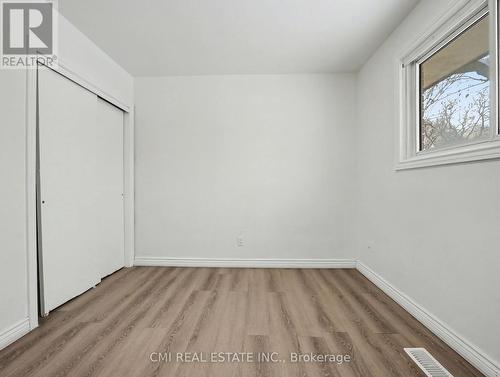 4306 East Avenue, Lincoln, ON - Indoor Photo Showing Other Room