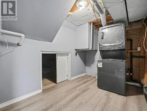 4306 East Avenue, Lincoln, ON - Indoor Photo Showing Laundry Room