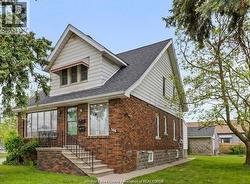 306 FOCH  Windsor, ON N8X 2V9