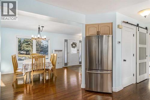 1315 Lake Michigan Crescent Se, Calgary, AB - Indoor