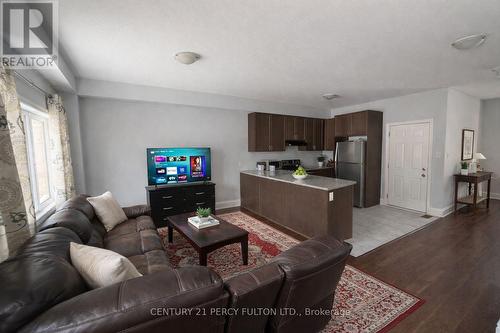 123 Samuel Drive, Wellington North, ON - Indoor Photo Showing Living Room
