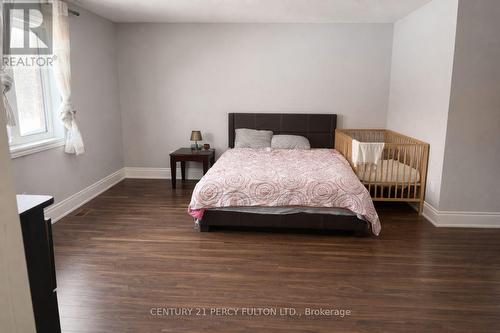 123 Samuel Drive, Wellington North, ON - Indoor Photo Showing Bedroom