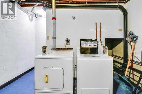 112 29 Avenue Nw, Calgary, AB - Indoor Photo Showing Laundry Room
