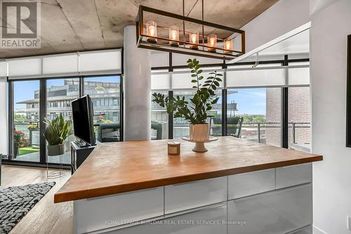 902 - 1201 Dundas Street E, Toronto, ON - Indoor