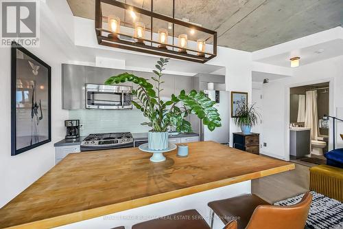 902 - 1201 Dundas Street E, Toronto, ON - Indoor Photo Showing Other Room