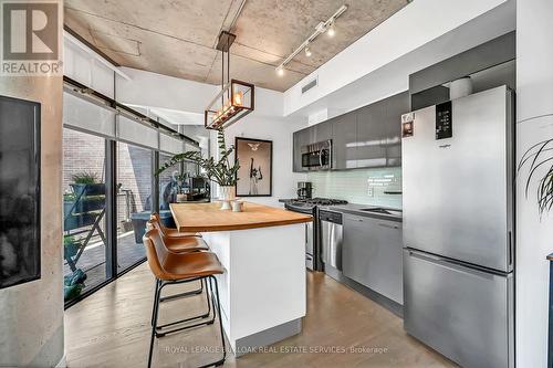 902 - 1201 Dundas Street E, Toronto, ON - Indoor Photo Showing Kitchen With Stainless Steel Kitchen