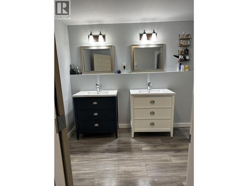 51 Hays Vale Drive, Prince Rupert, BC - Indoor Photo Showing Bathroom