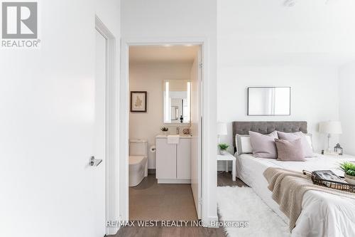 1207 - 270 Dufferin Street W, Toronto, ON - Indoor Photo Showing Bedroom