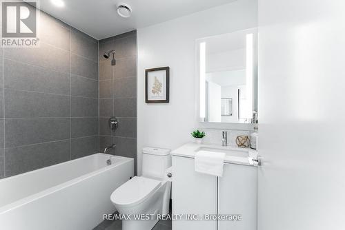 1207 - 270 Dufferin Street W, Toronto, ON - Indoor Photo Showing Bathroom