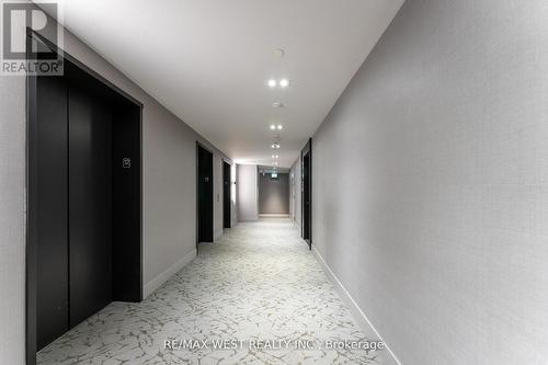 1207 - 270 Dufferin Street W, Toronto, ON - Indoor Photo Showing Other Room