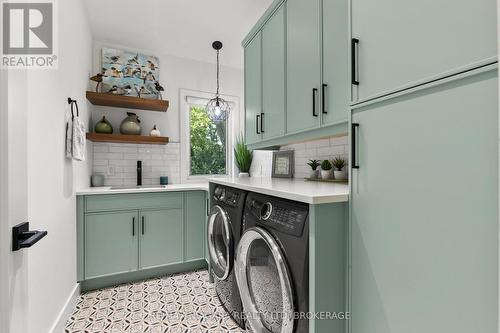 3886 Glenview Drive, Lincoln (Lincoln-Jordan/Vineland), ON - Indoor Photo Showing Laundry Room