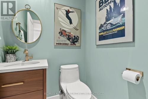 3886 Glenview Drive, Lincoln (Lincoln-Jordan/Vineland), ON - Indoor Photo Showing Bathroom