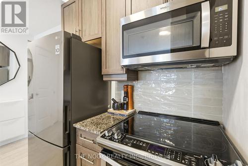609 - 3655 Kingston Road, Toronto (Scarborough Village), ON - Indoor Photo Showing Kitchen