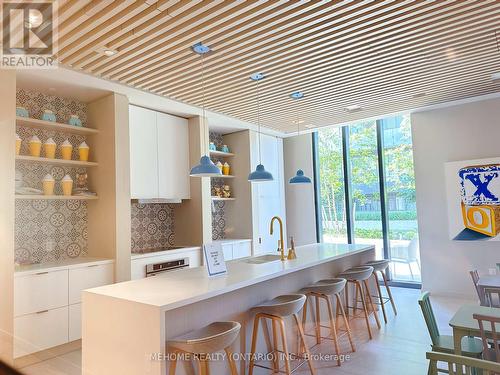 6210 - 55 Cooper Street S, Toronto, ON - Indoor