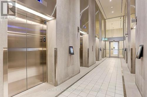 6210 - 55 Cooper Street S, Toronto, ON - Indoor Photo Showing Other Room