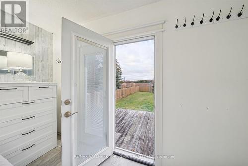 5 Burke Street, Georgina, ON - Indoor