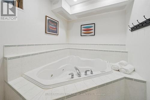 5 Burke Street, Georgina, ON - Indoor