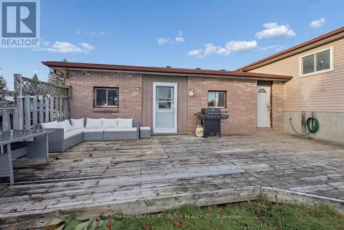 5 Burke Street, Georgina, ON - Outdoor With Exterior