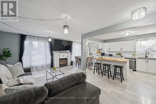 5 Burke Street, Georgina, ON - Indoor Photo Showing Living Room With Fireplace