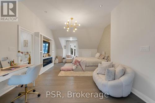 140 Ravendale Court, Vaughan, ON - Indoor