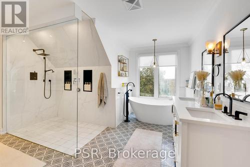 140 Ravendale Court, Vaughan, ON - Indoor Photo Showing Bathroom