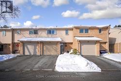 116 - 1538 LANCASTER DRIVE  Oakville, ON L6H 2Z3