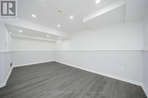 116 - 1538 Lancaster Drive, Oakville, ON - Indoor Photo Showing Other Room