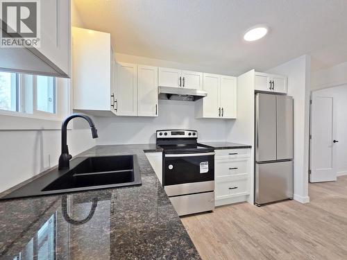 3982 Bulova Road, Quesnel, BC - Indoor Photo Showing Kitchen With Double Sink With Upgraded Kitchen