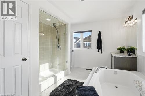 211 Odonnel Drive, Binbrook, ON - Indoor Photo Showing Bathroom